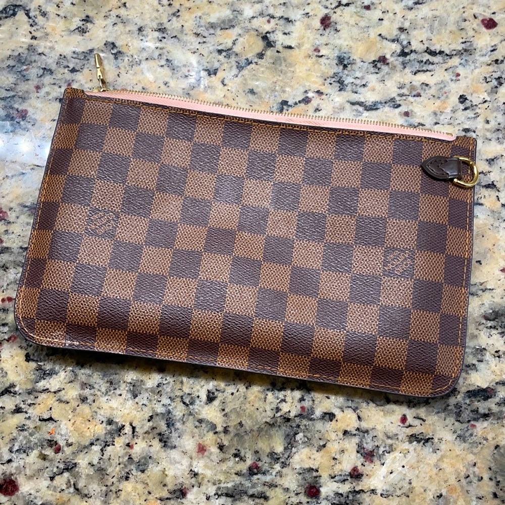 Louis Vuitton Neverfull Pouch